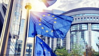 WhatsApp: EU prüft Datenaustausch mit FB